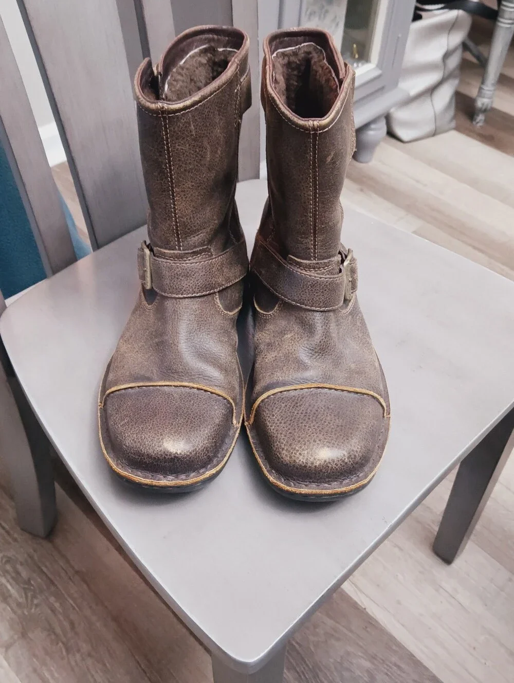 Men's 9 Brown Leather UGG Biker Boots